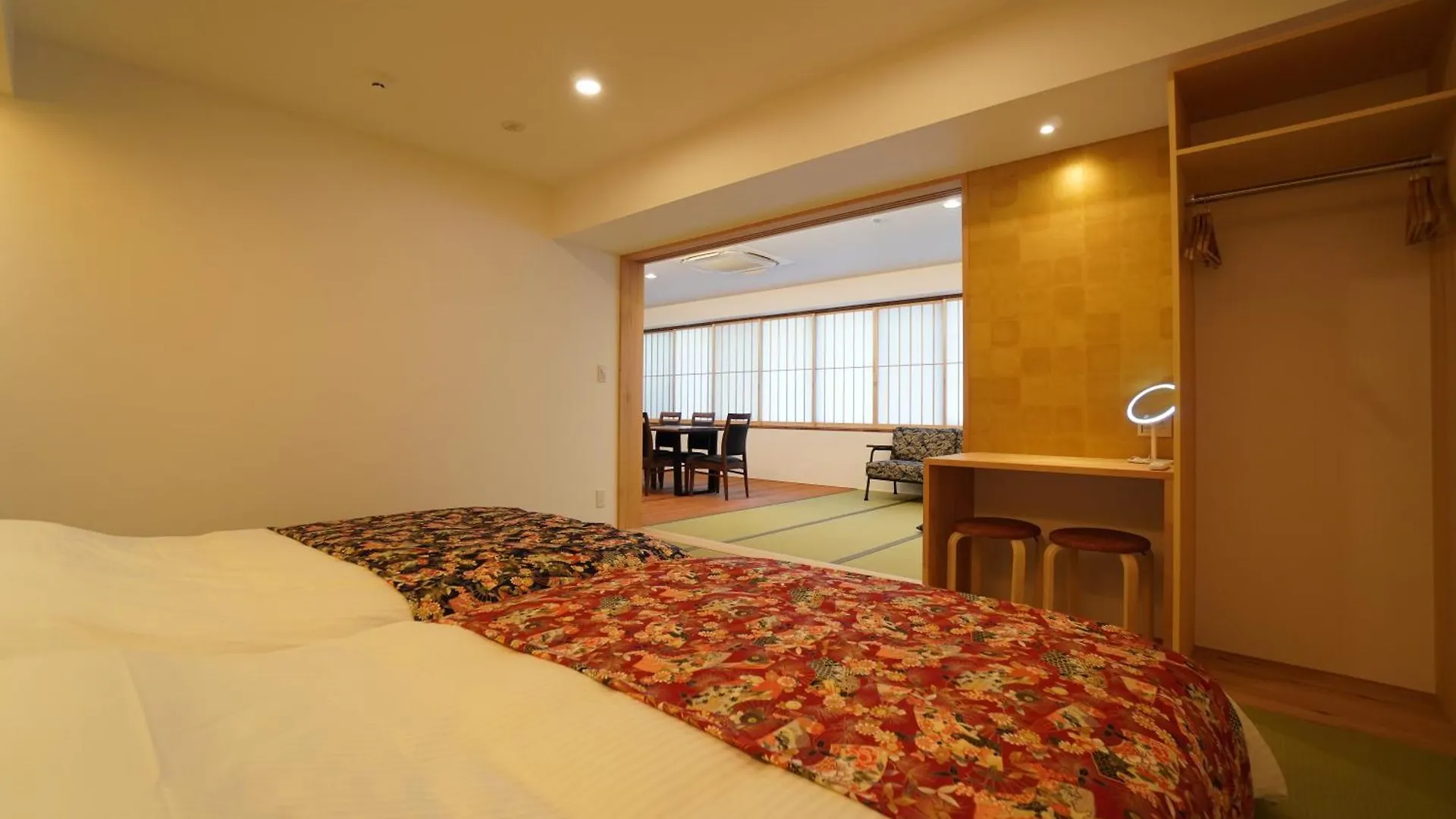 Bird Hostel Palace Side Suite Kyoto 0*,  Japan