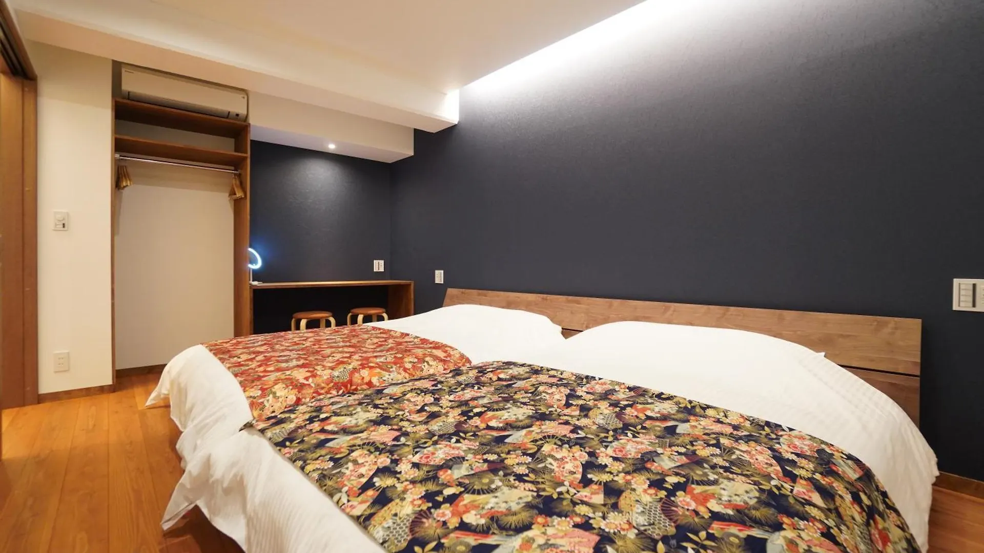 Apartment Bird Hostel Palace Side Suite Kyoto Japan