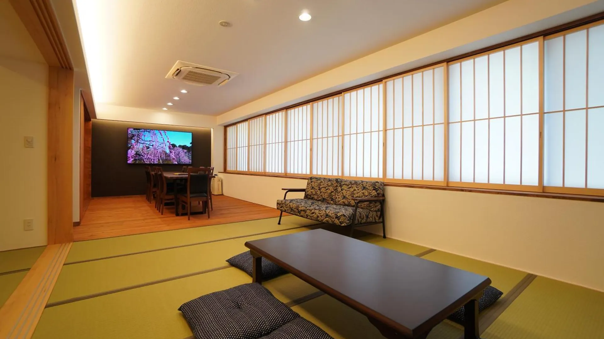 Bird Hostel Palace Side Suite Kyoto 0*,