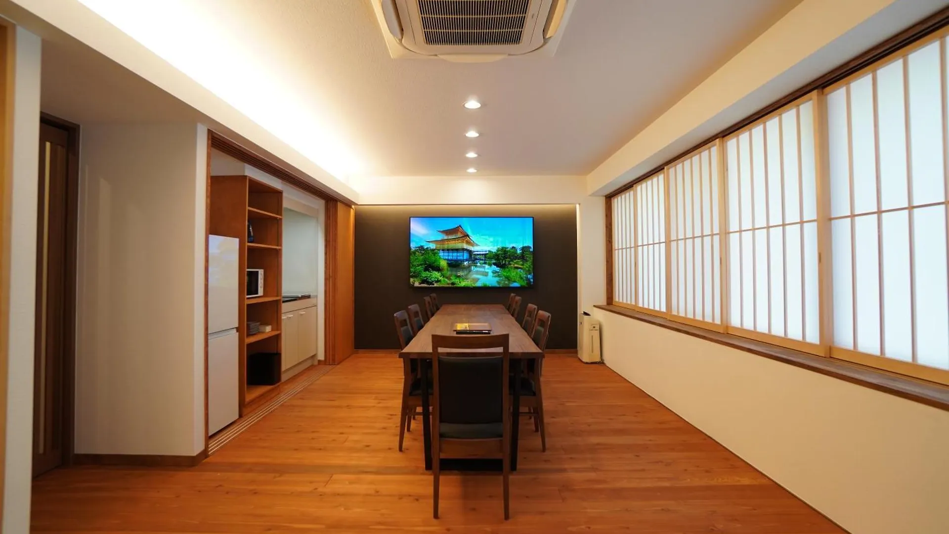 Bird Hostel Palace Side Suite Kyoto Apartment